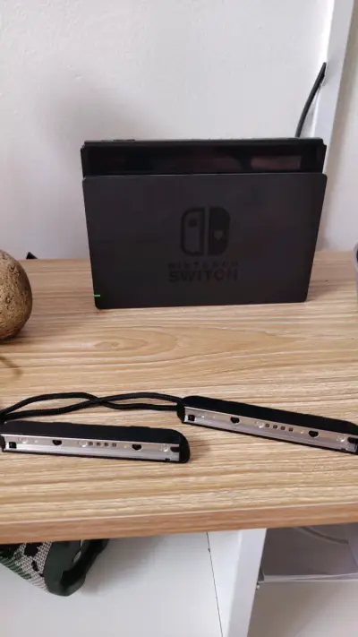 Control Joy-Con Nintendo Switch azul y rojo - miniatura 2