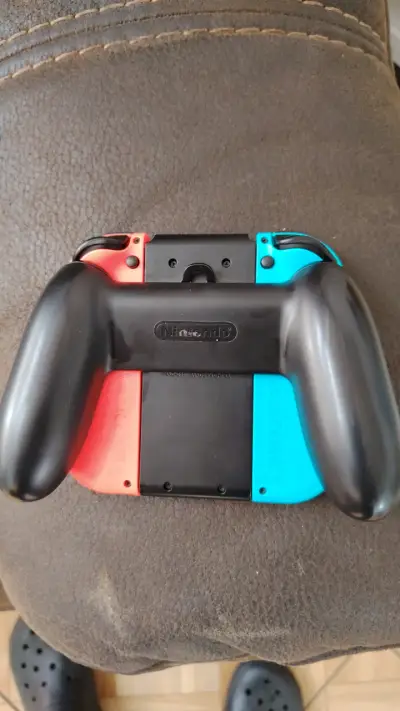 Control Joy-Con Nintendo Switch azul y rojo - miniatura 3