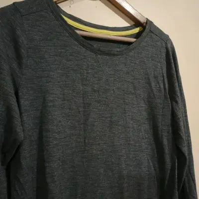 Polera manga larga gris oscuro - miniatura 3