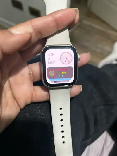 Reloj inteligente con cargador incluido - miniatura 3