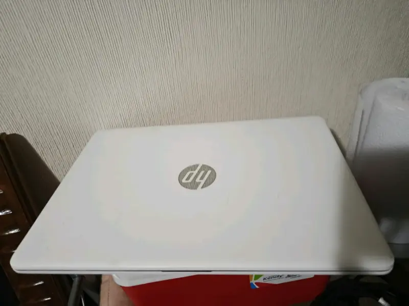 Cargador de laptop universal con cable - 4