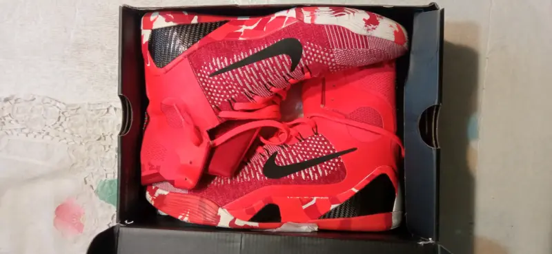 Zapatillas deportivas rojas Kobe edición especial - 2