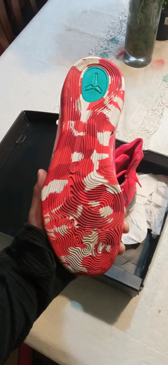 Zapatillas deportivas rojas Kobe edición especial - 3