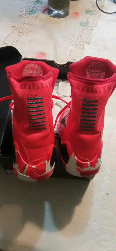 Zapatillas deportivas rojas Kobe edición especial - miniatura 4
