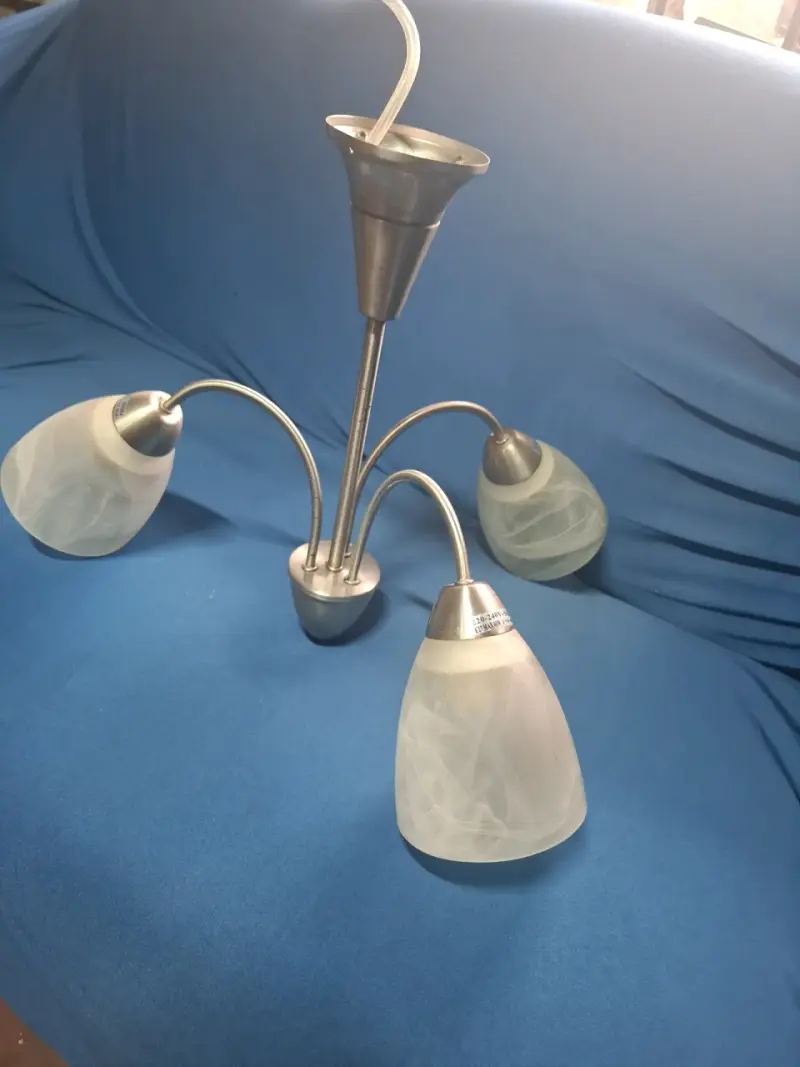 Lámpara de techo con tres luces - 1