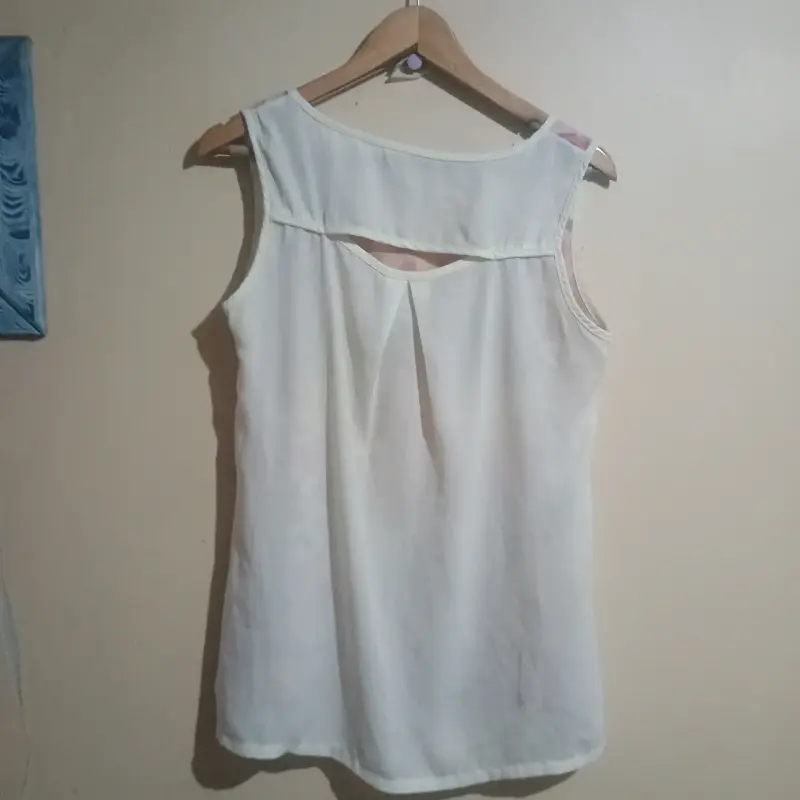 Blusa sin mangas con estampado floral - 2