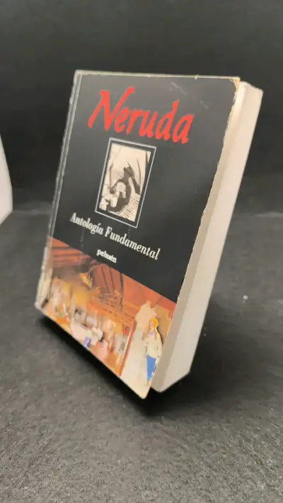 Libro 'Antología Fundamental' de Neruda - miniatura 3