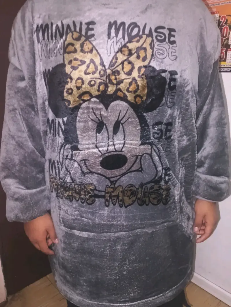 Maxi Polerónes con capucha de Minnie y Daisy - 6