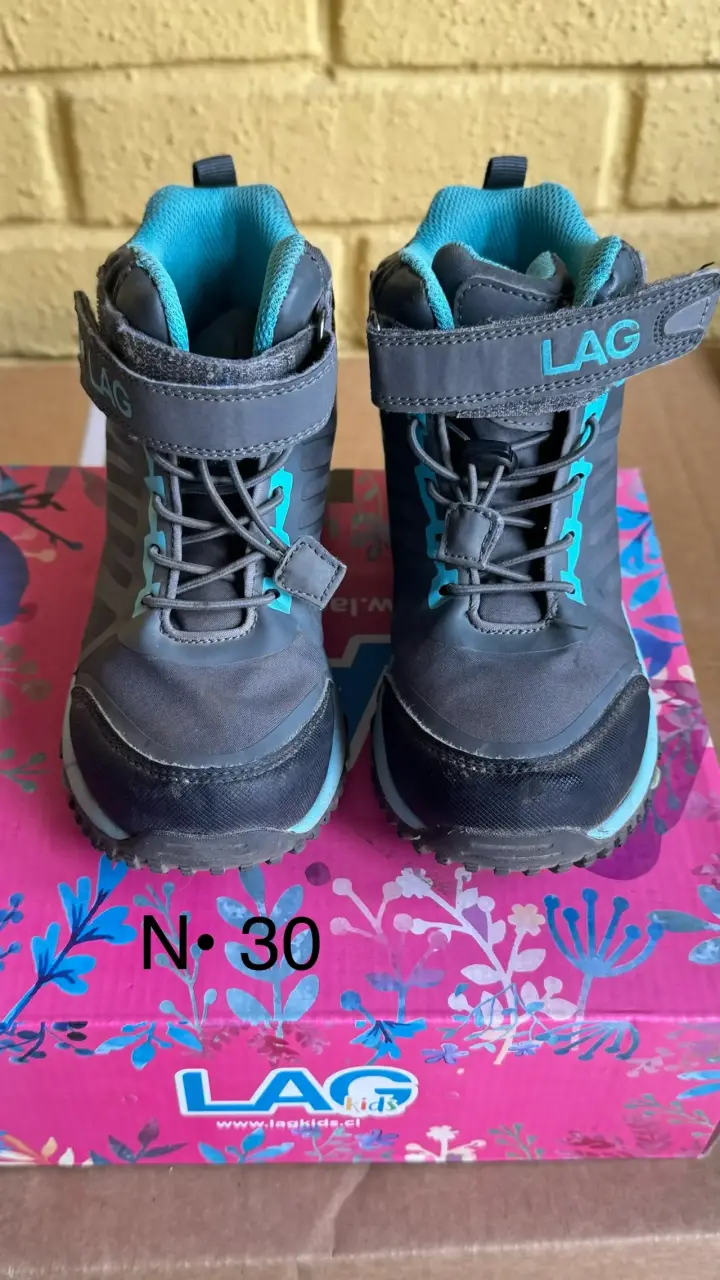Botas infantiles LAG gris y azul talla 30