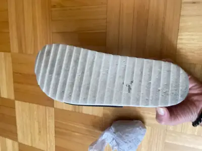 Sandalias negras bordadas Bomerang - miniatura 4