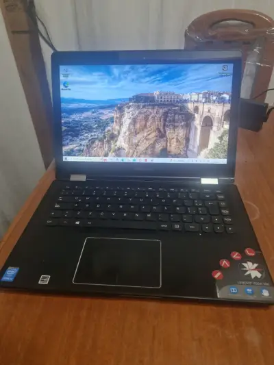 Laptop Lenovo Yoga 500 convertible - miniatura 3
