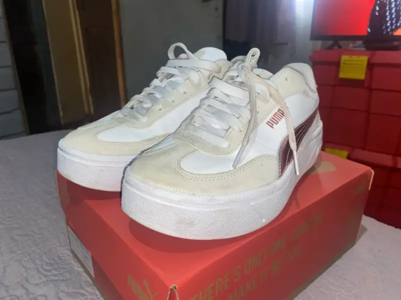 Zapatillas Puma blancas de cuero - 1