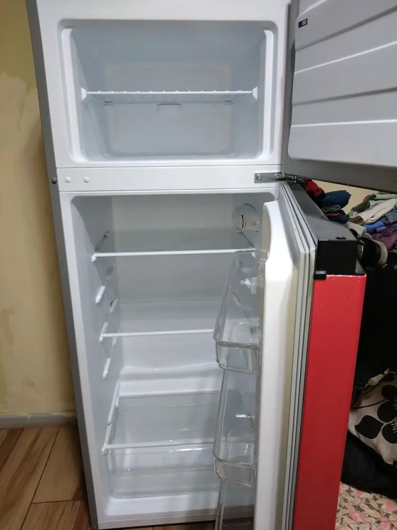 Refrigerador Midea rojo de una puerta - 2