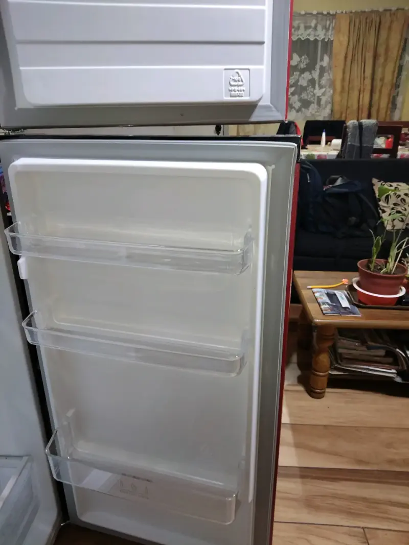 Refrigerador Midea rojo de una puerta - 5