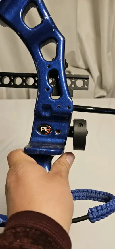 Arco compuesto azul para tiro deportivo - miniatura 3