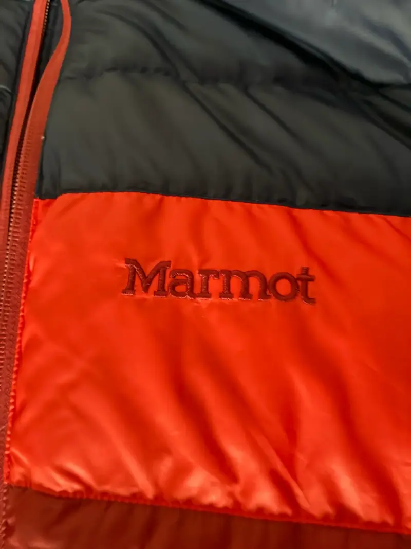 Chaqueta de pluma, Marmot, talla L. Original. - 2