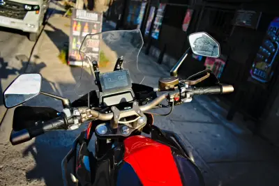 Moto Zontes 310X deportiva en excelente estado - miniatura 5