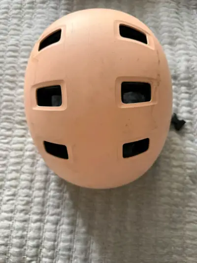 Patines + casco + mochila + rodilleras y coderas - miniatura 2
