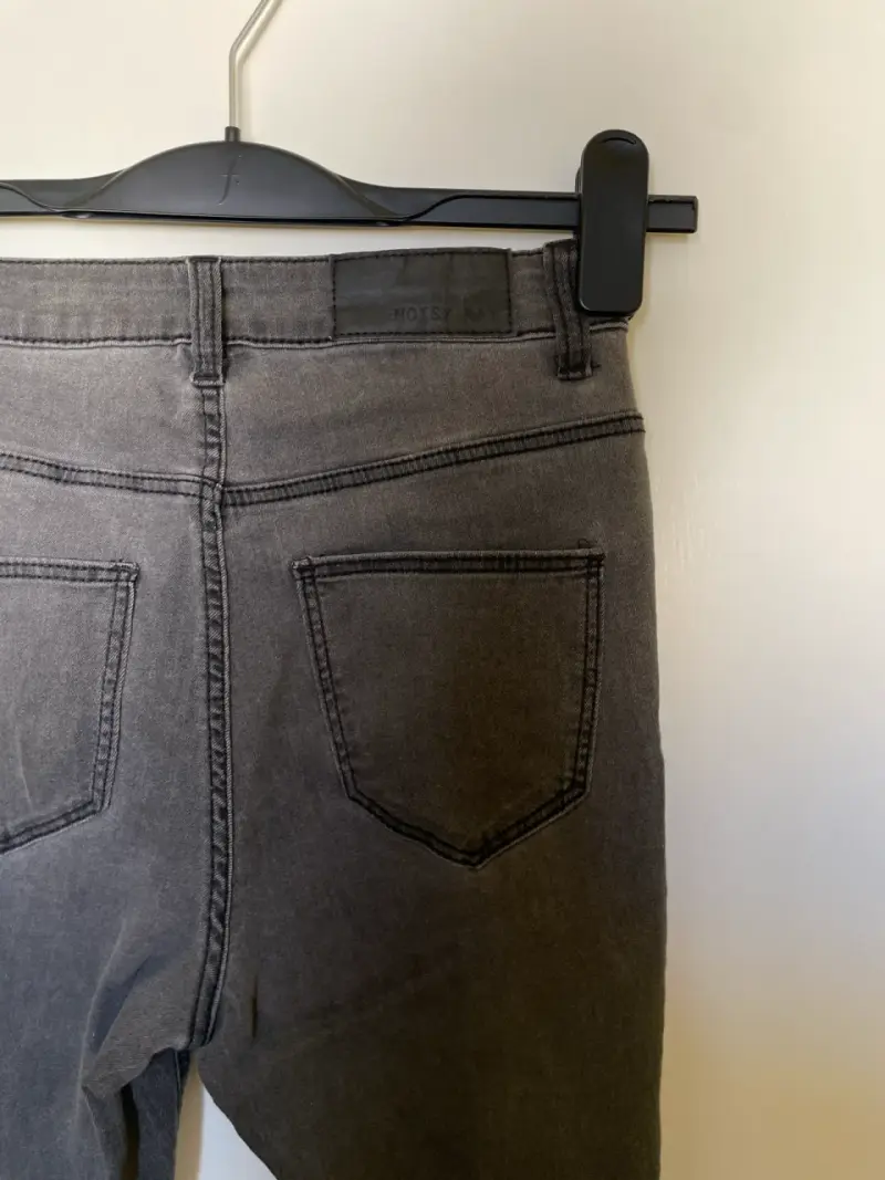 Jeans blancos ajustados para mujer - 4