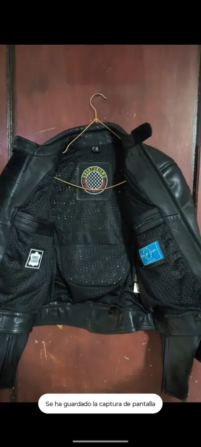 Chaqueta de cuero negra para moto - miniatura 3