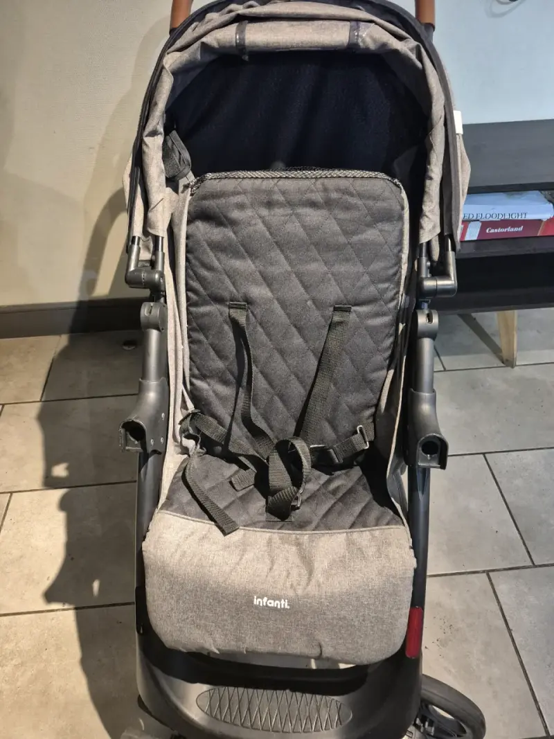 Silla de auto Infanti gris para bebé - 3