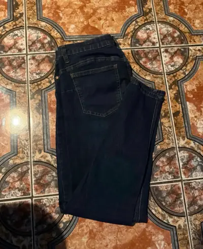 Jeans azul oscuro pitillo para mujer talla 44 - miniatura 2