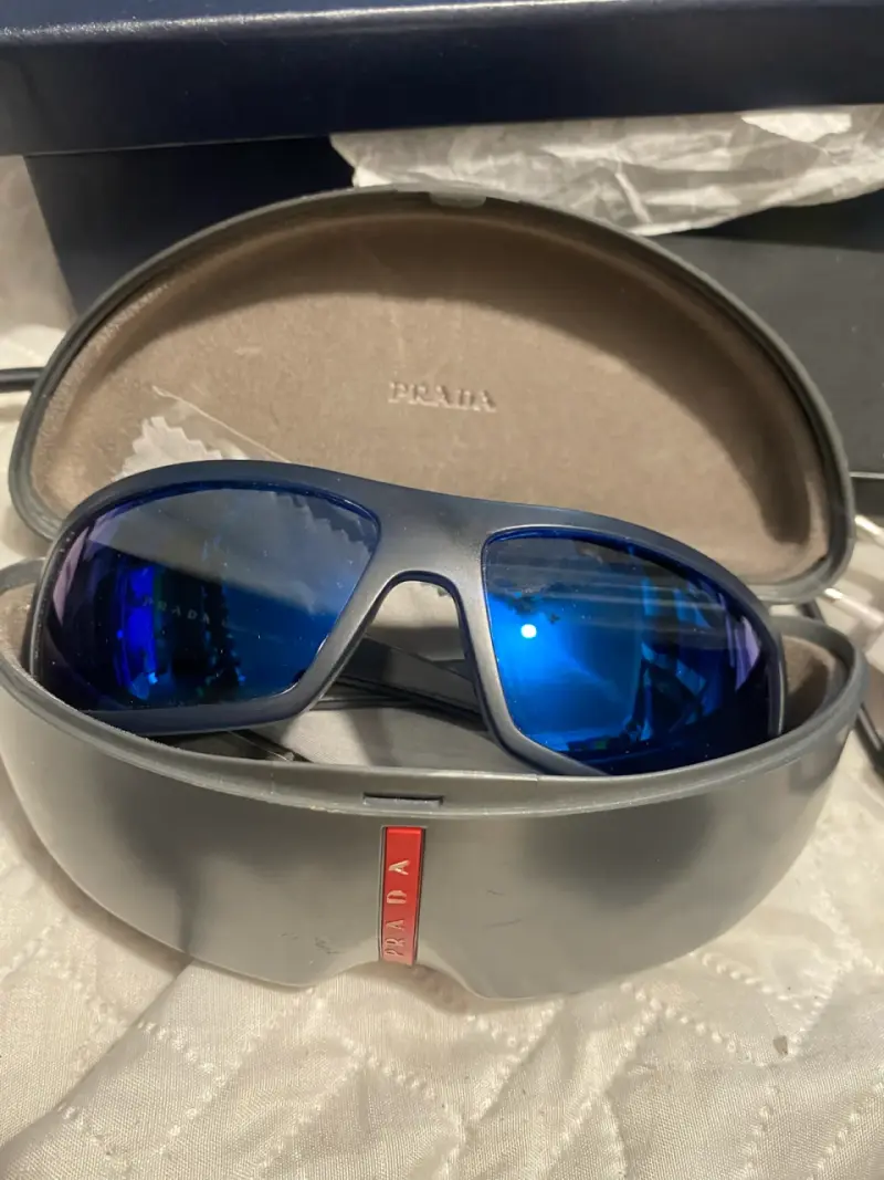 Gafas de sol Prada deportivas azul