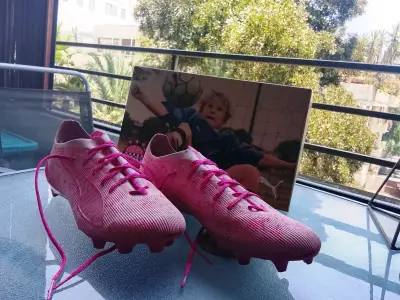 Zapatillas de fútbol rosas para césped - miniatura 2