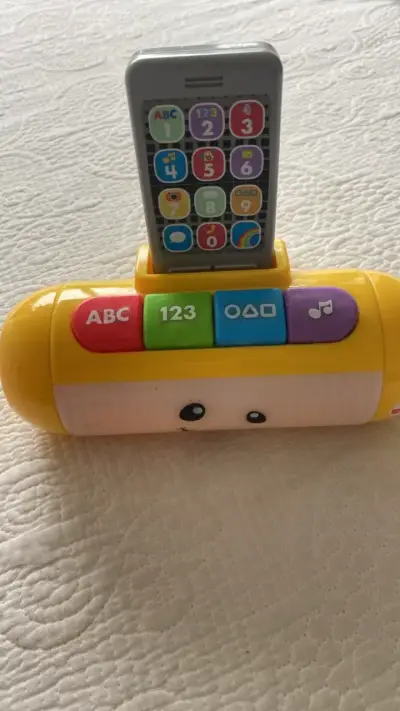 Juguete educativo infantil con teléfono - miniatura 1