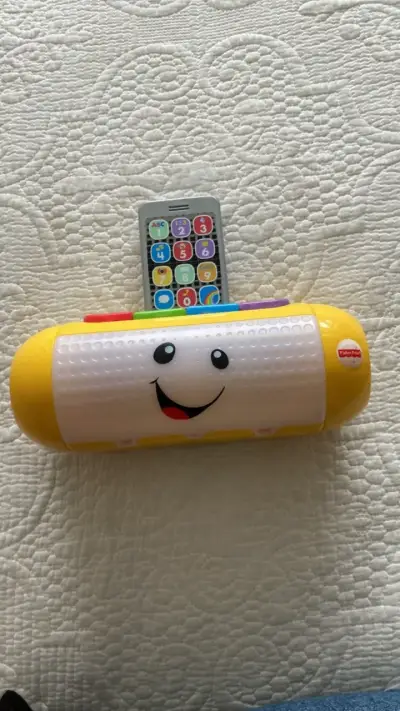 Juguete educativo infantil con teléfono - miniatura 3