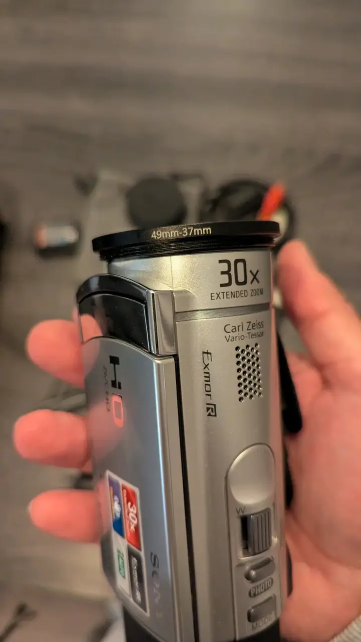 Sony Handycam HDR CX200 - 5