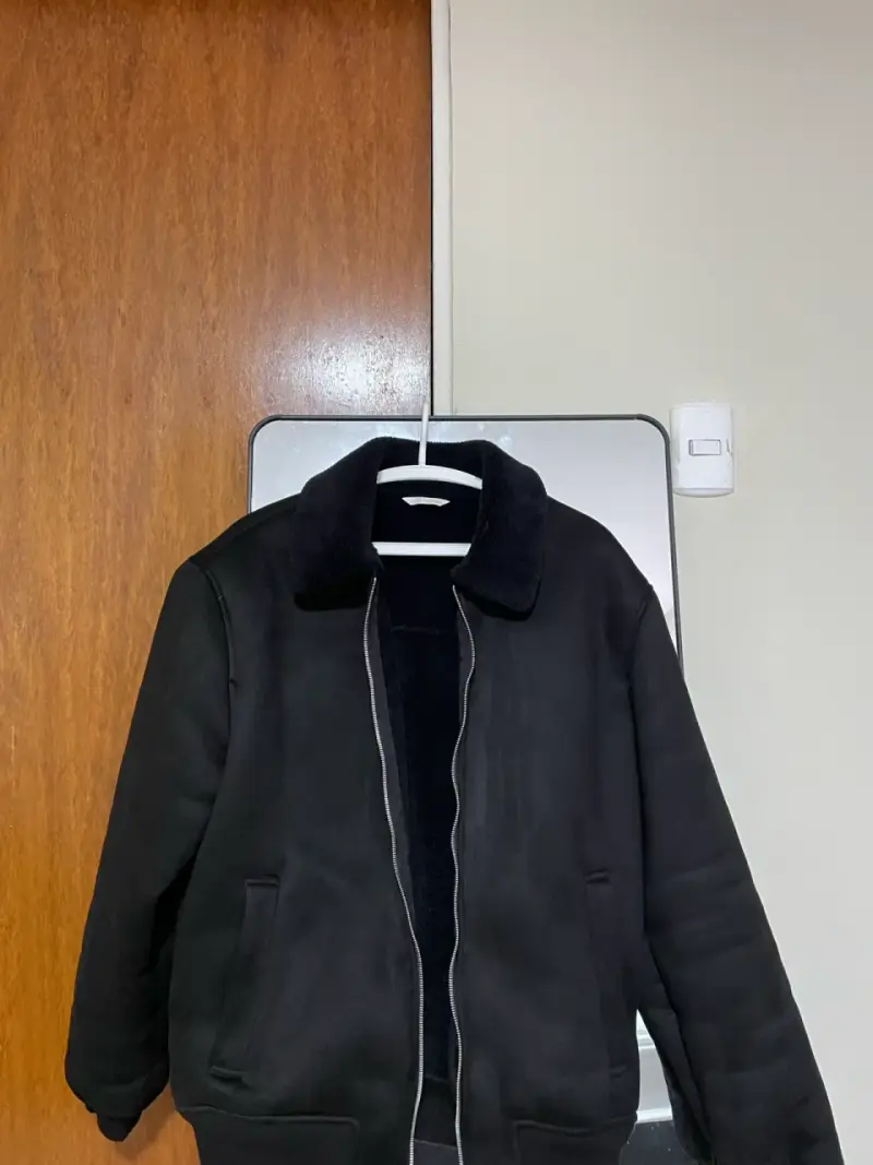 Chaqueta negra de invierno con forro - 1