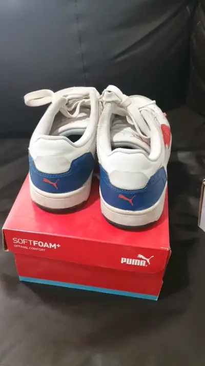 Zapatillas deportivas Puma blancas y rojas - miniatura 3
