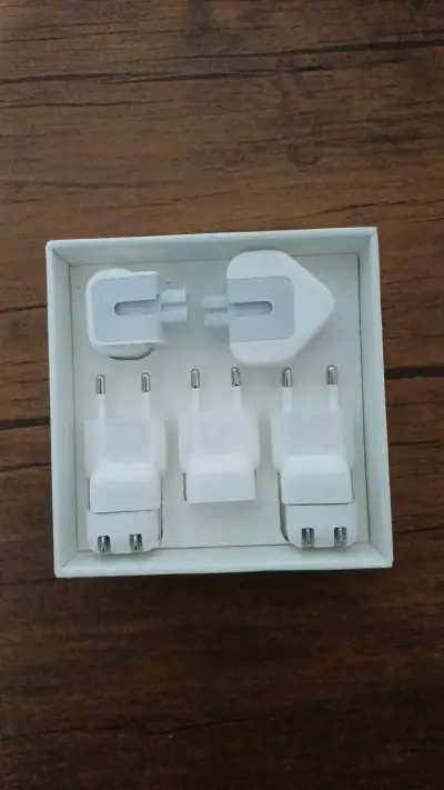 Kit de adaptadores de viaje Apple - miniatura 2