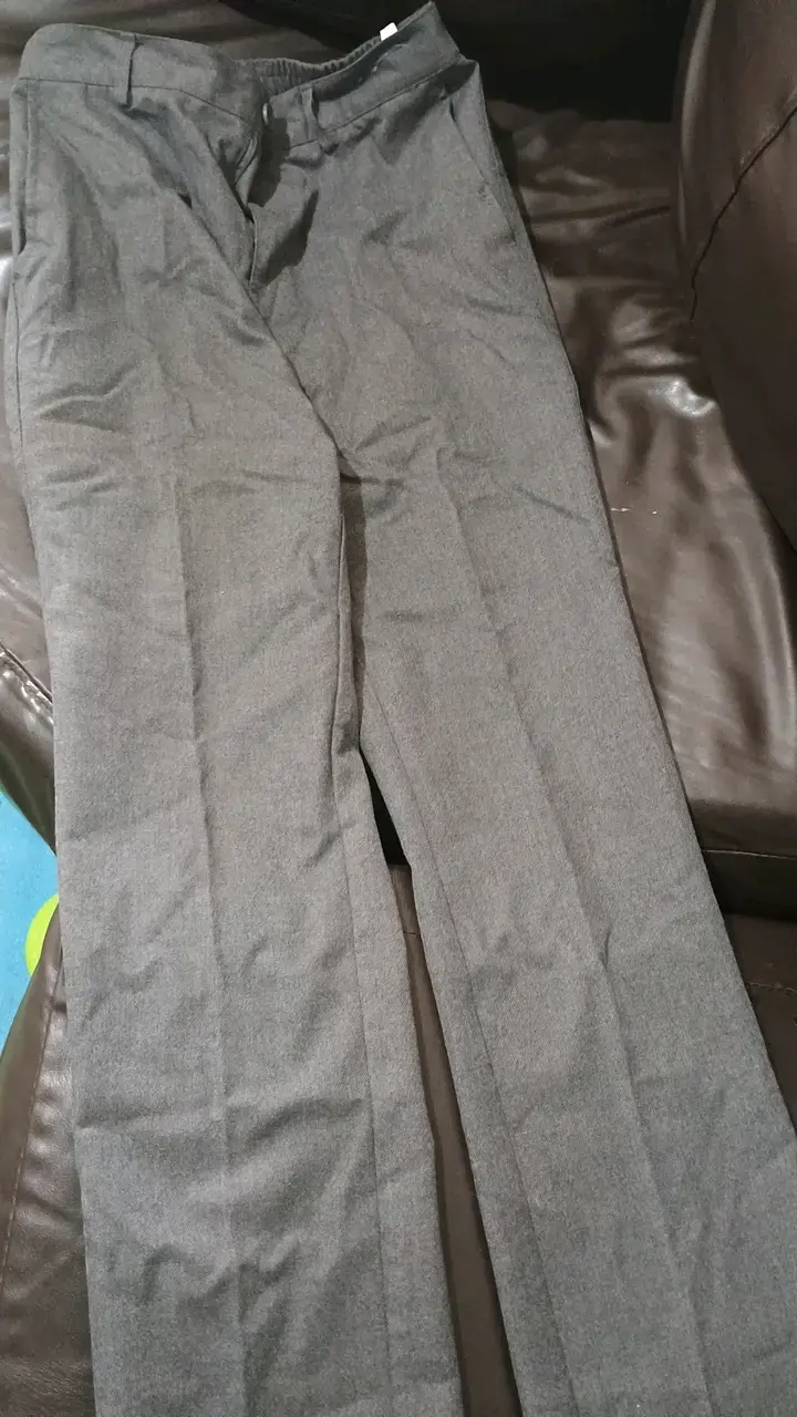 Pantalones de vestir gris oscuro para hombre - 1