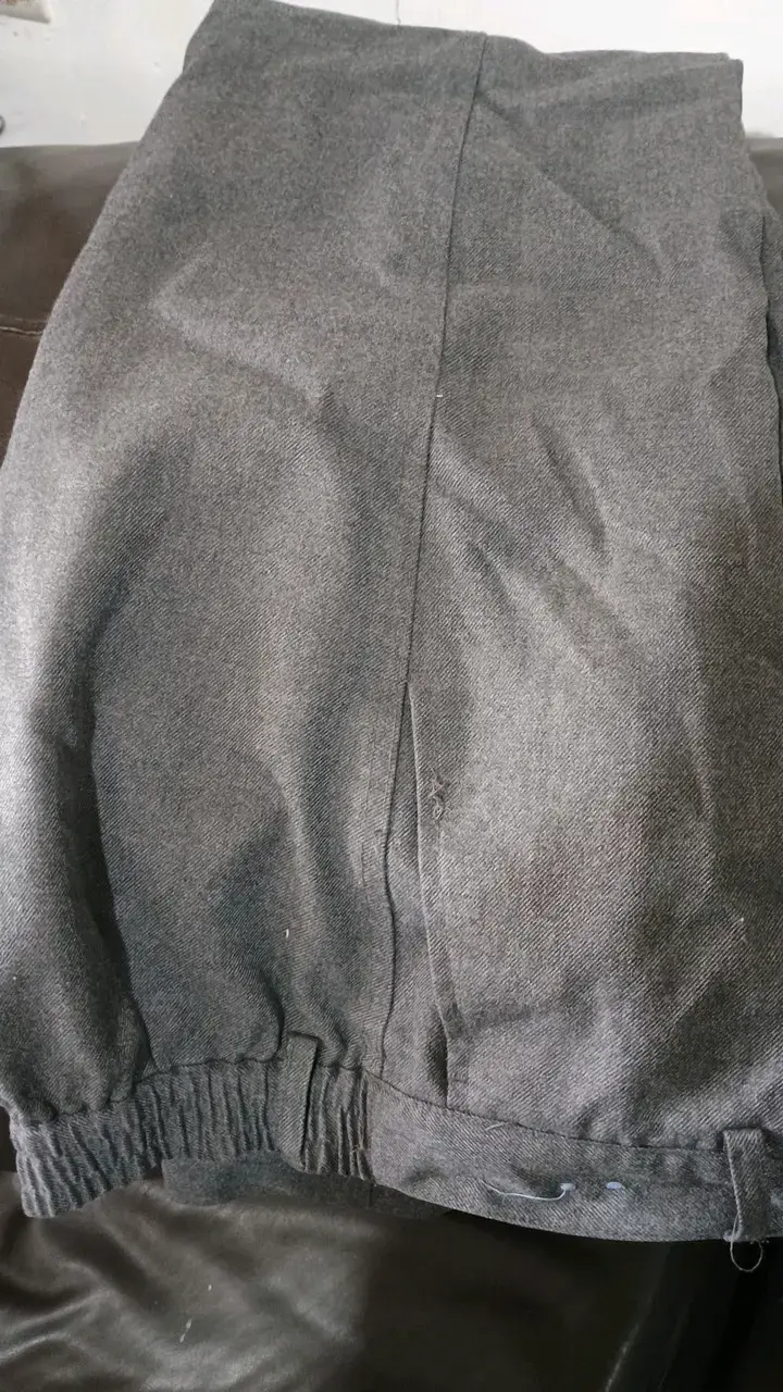 Pantalones de vestir gris oscuro para hombre - 4