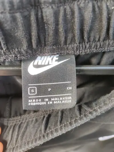 Pantalones deportivos Nike negros S - miniatura 3