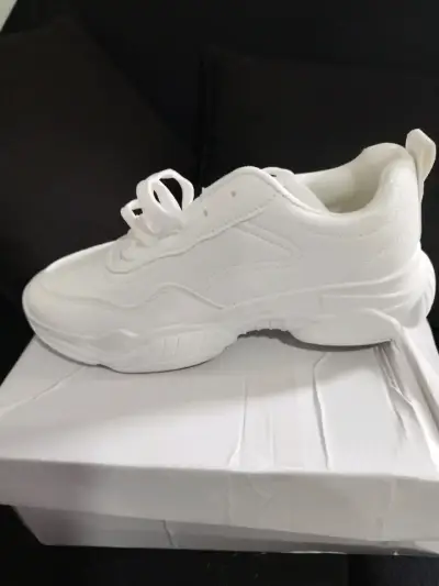 Zapatillas deportivas blancas unisex - miniatura 1