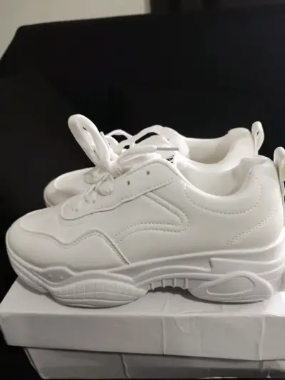 Zapatillas deportivas blancas unisex - miniatura 4