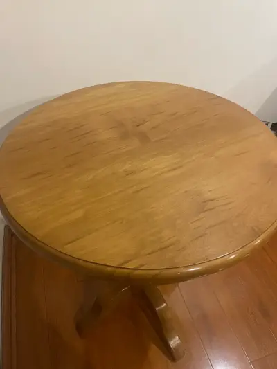 Mesa redonda de madera estilo clásico - miniatura 2