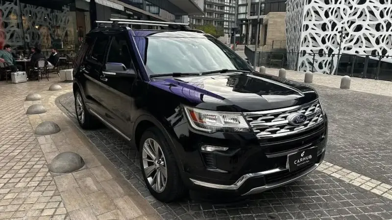 SUV Ford Explorer Limited 4x4 2019 negra - 1
