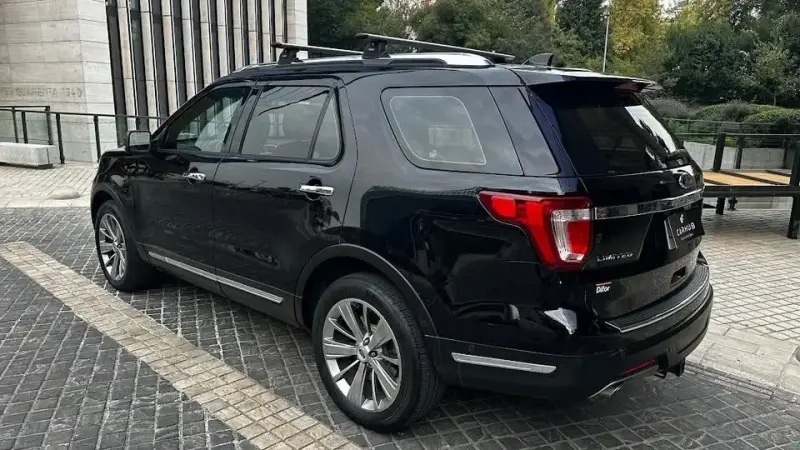 SUV Ford Explorer Limited 4x4 2019 negra - 2