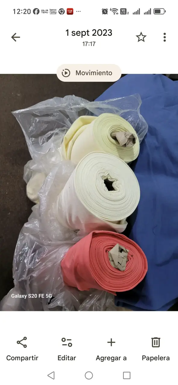 Rollos de tela en colores variados - 1