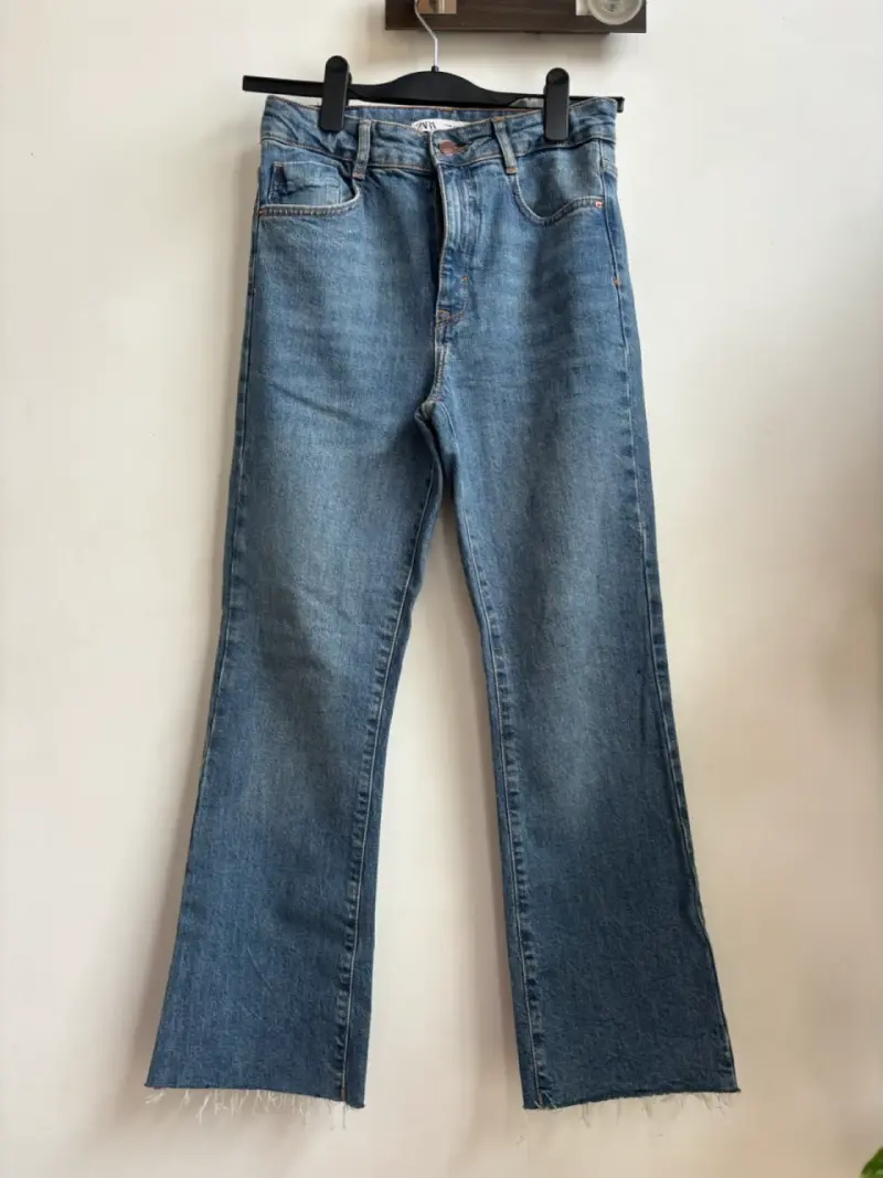 Jeans acampanados Zara - 1