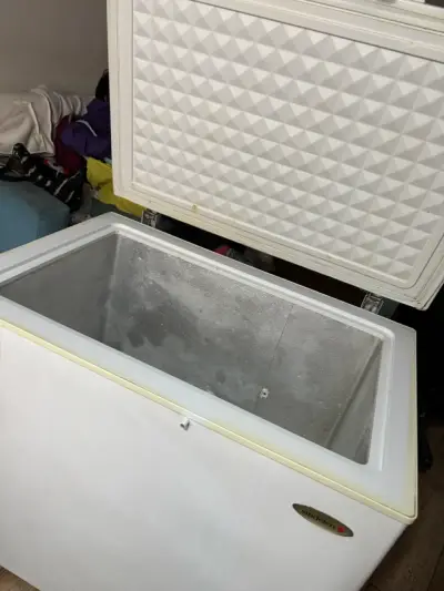 Congelador horizontal Sindelen en buen estado - miniatura 2
