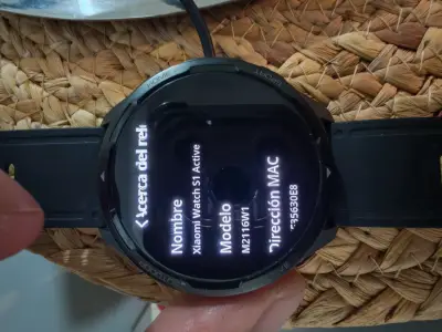 Smartwatch deportivo con cargador - miniatura 2