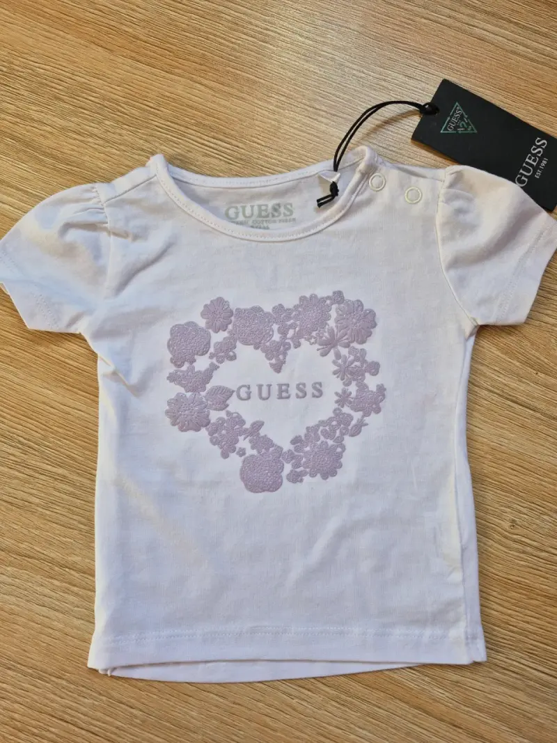 Polera infantil Guess blanca con diseño floral - 1