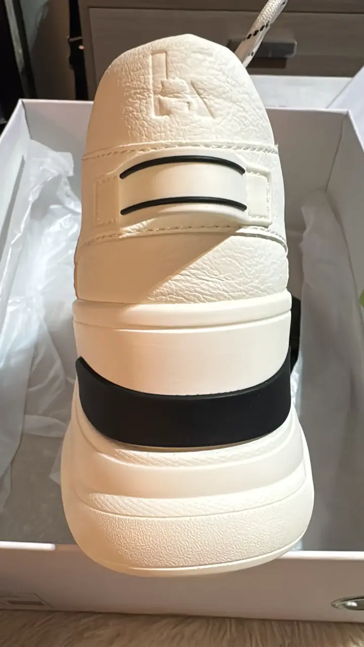 Zapatilla KARL LAGERFELD NUEVA - 4