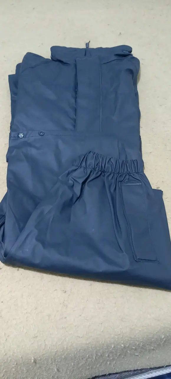 Pantalones impermeables azul marino - 1