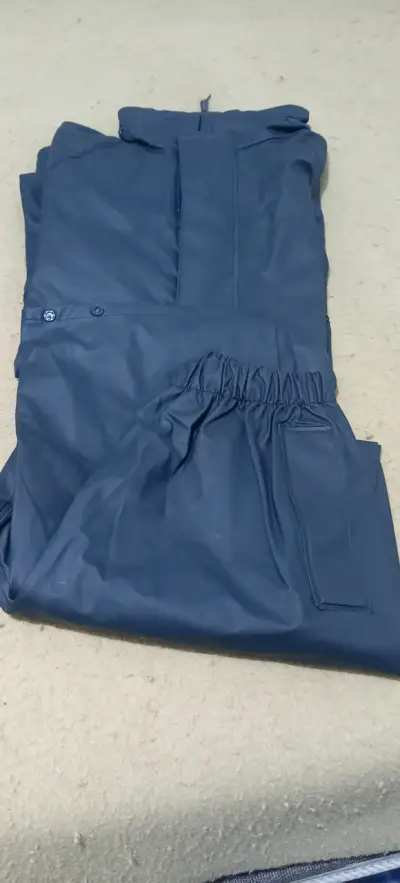 Pantalones impermeables azul marino - miniatura 1